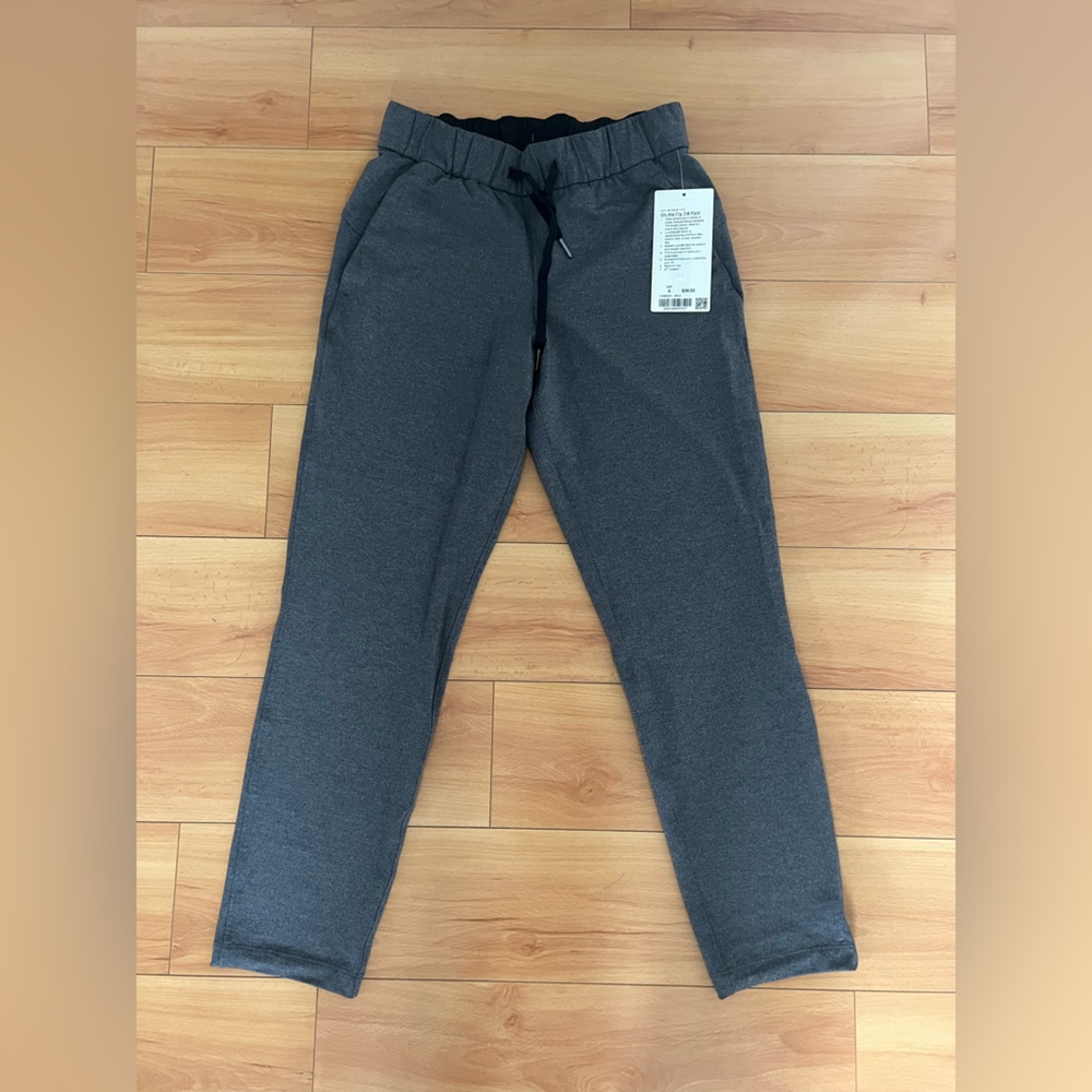 Lululemon “On the Fly 7/8 Pant”